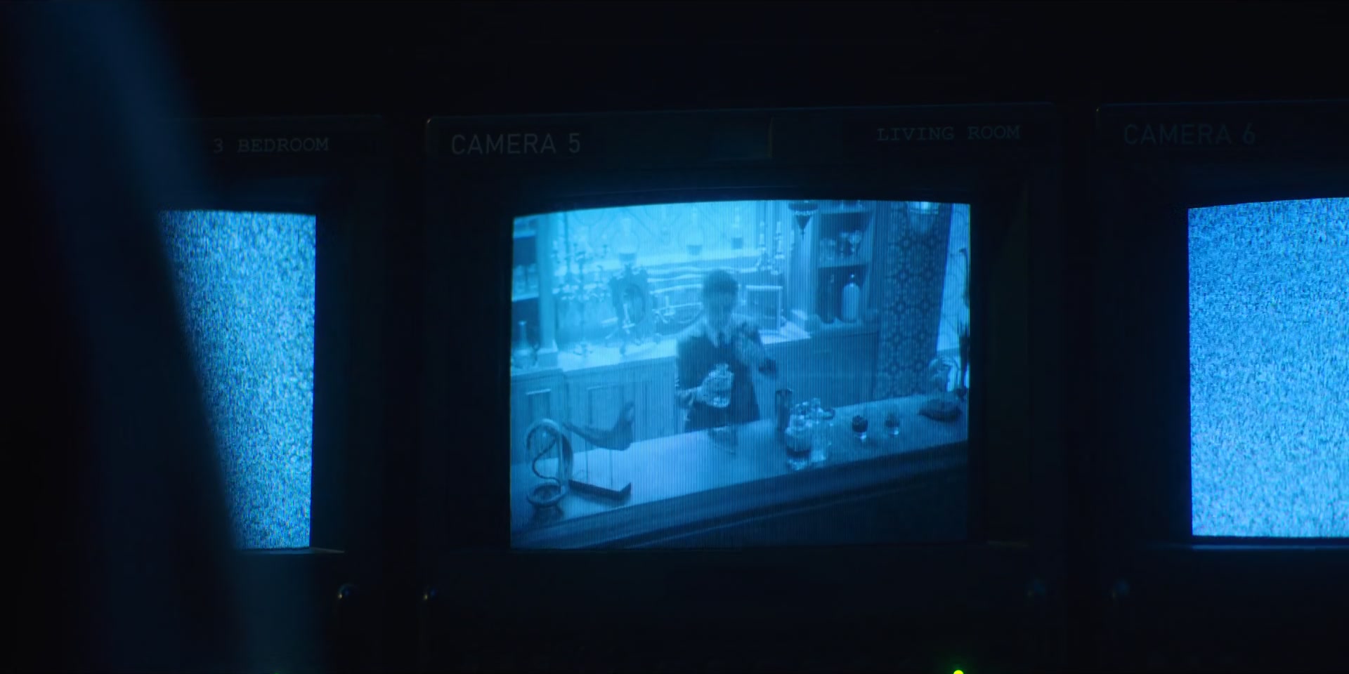 1x02_1318.jpg
