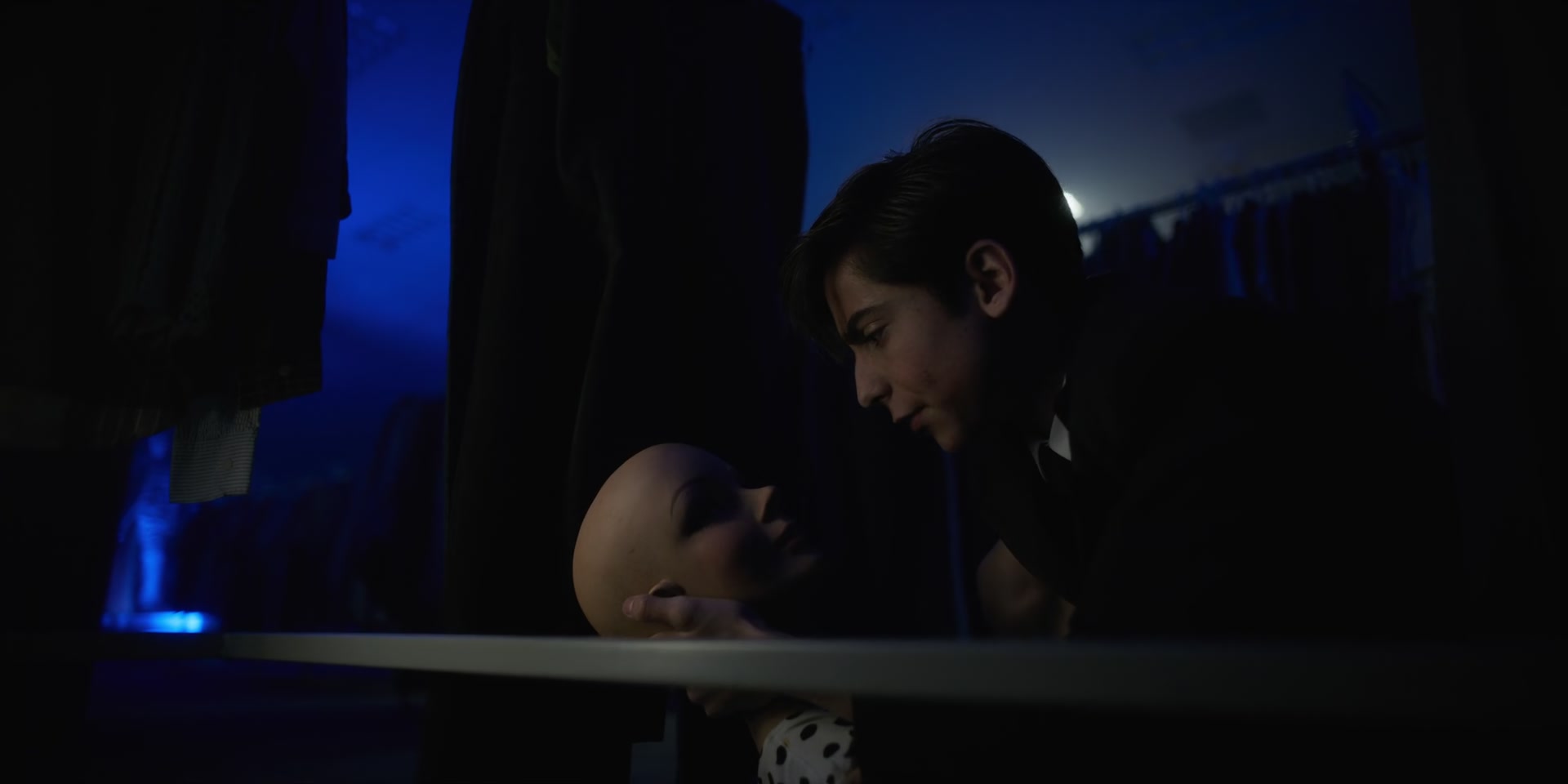 1x02_1443.jpg