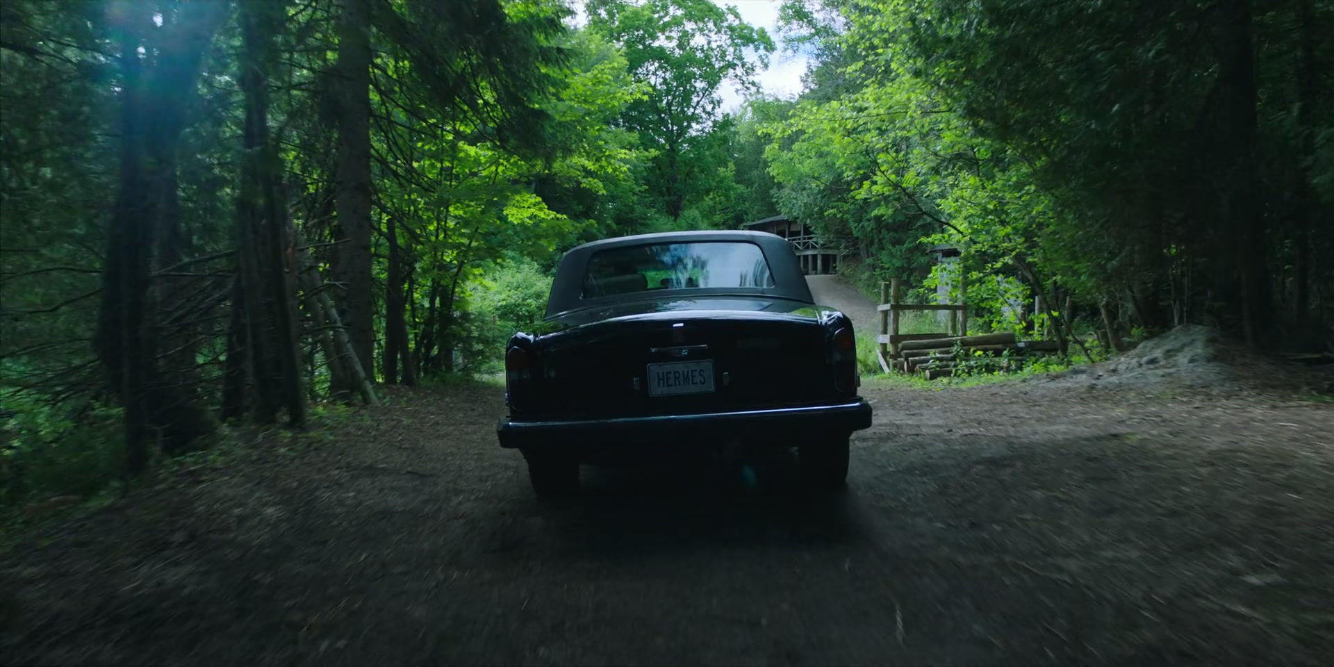 1x08_0103.jpg