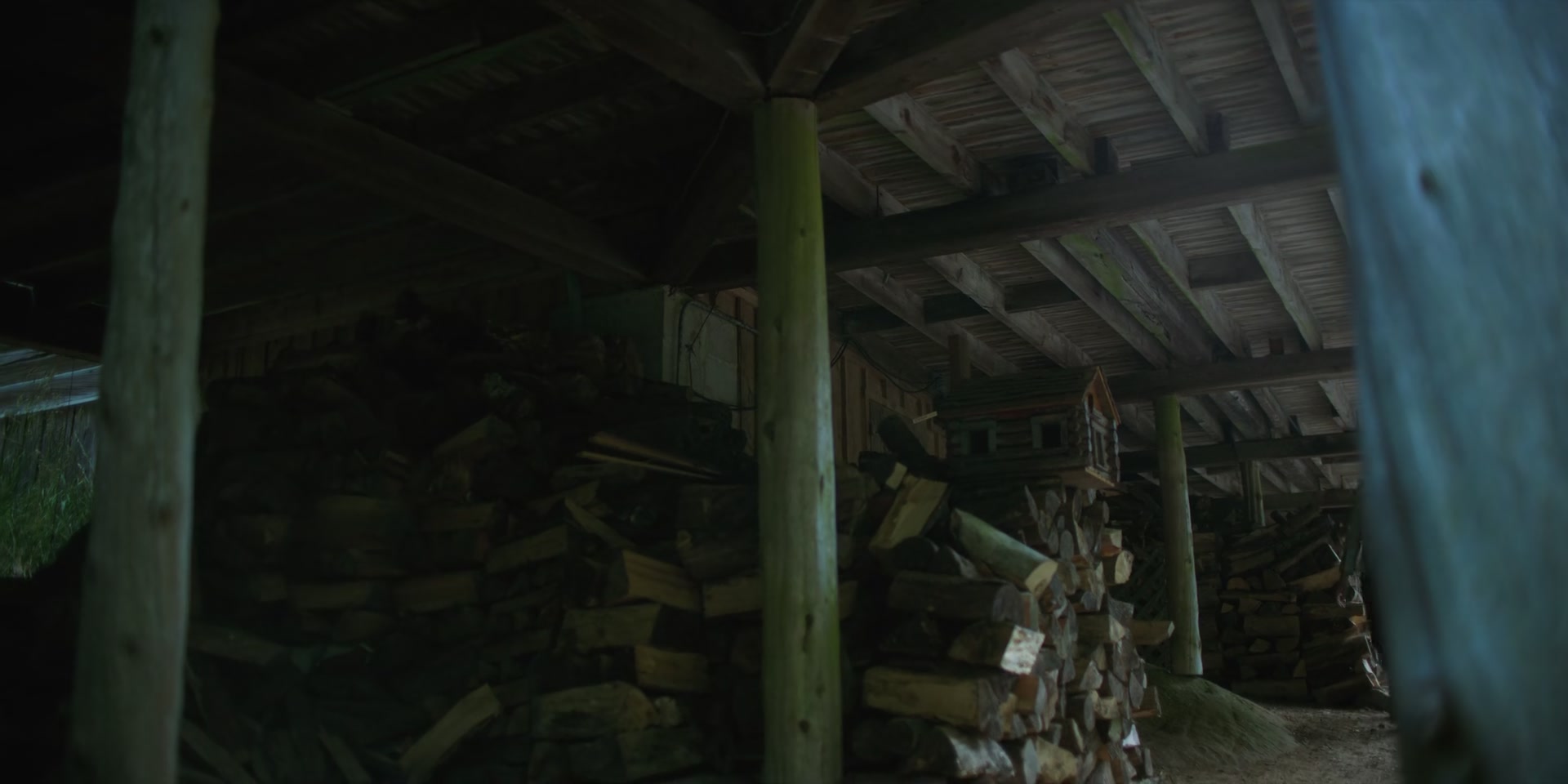 1x08_0114.jpg