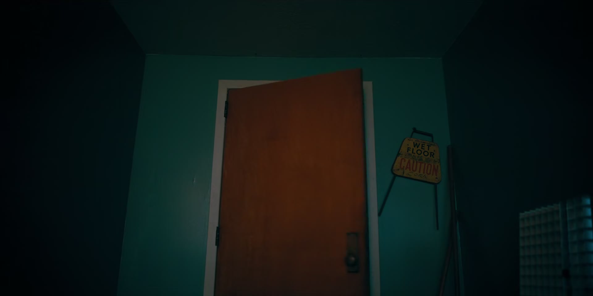 2x01_1184.jpg
