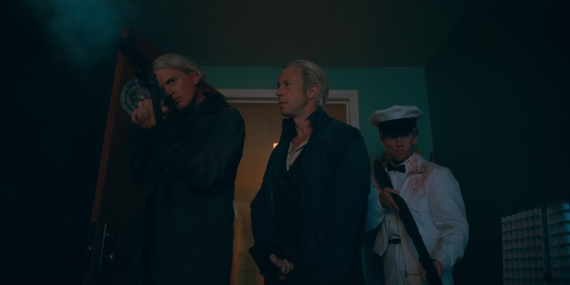 2x01_1189.jpg