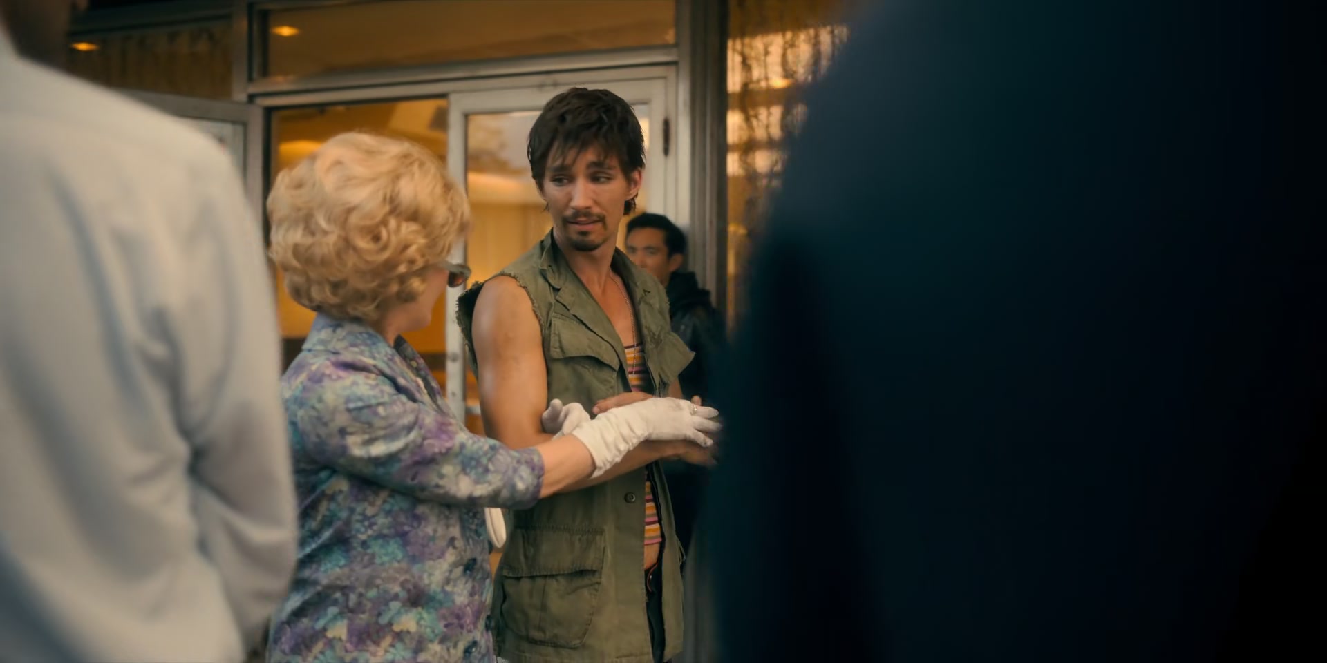 2x03_0030.jpg