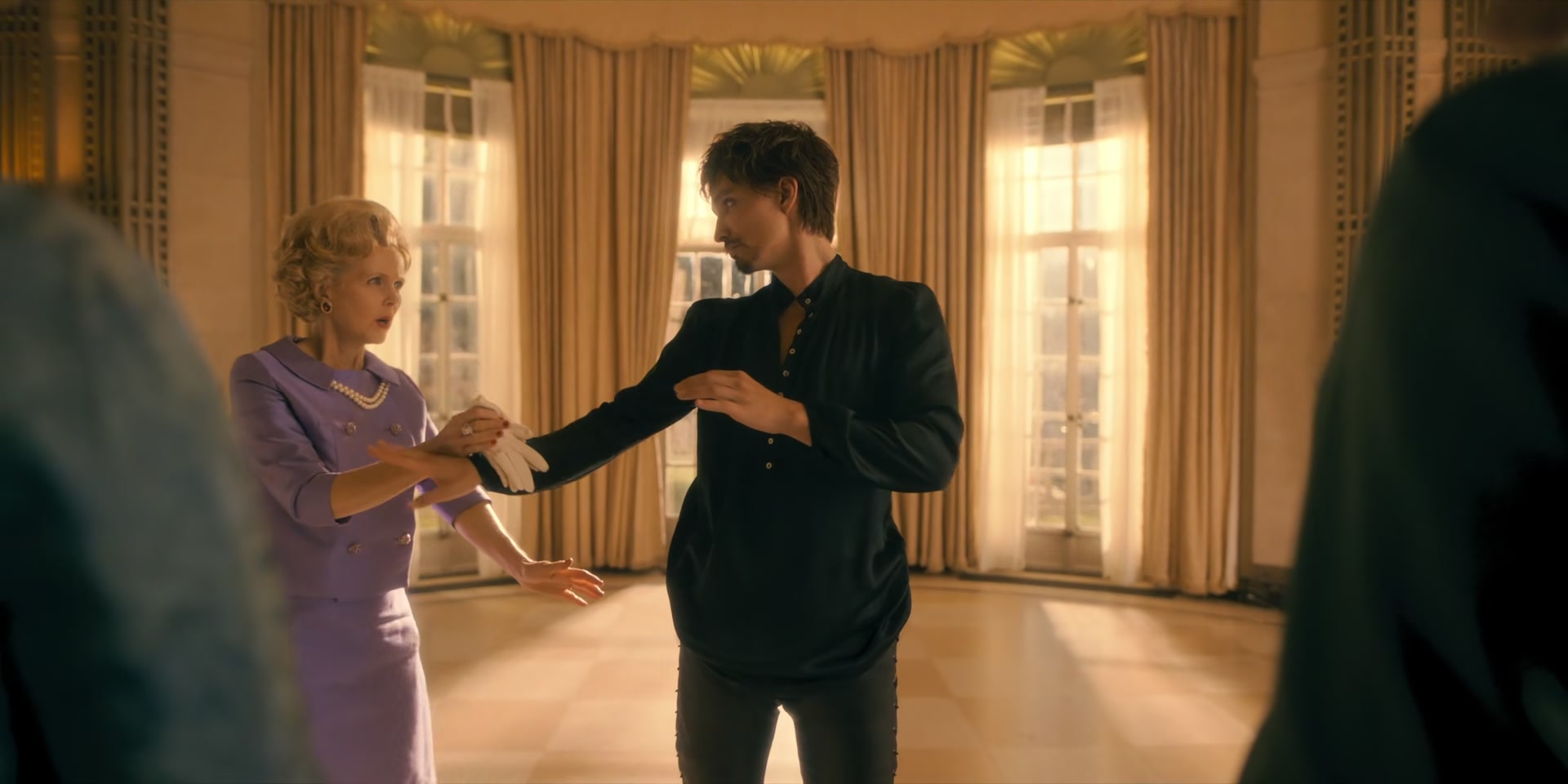 2x03_0034.jpg