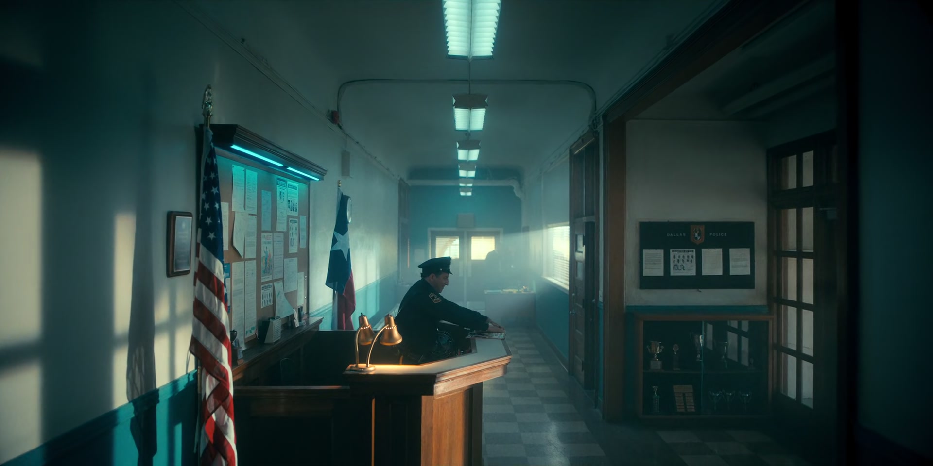2x03_0537.jpg