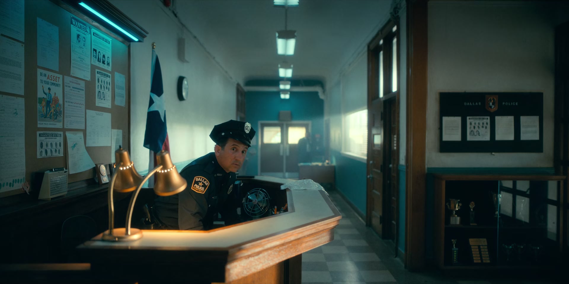 2x03_0562.jpg