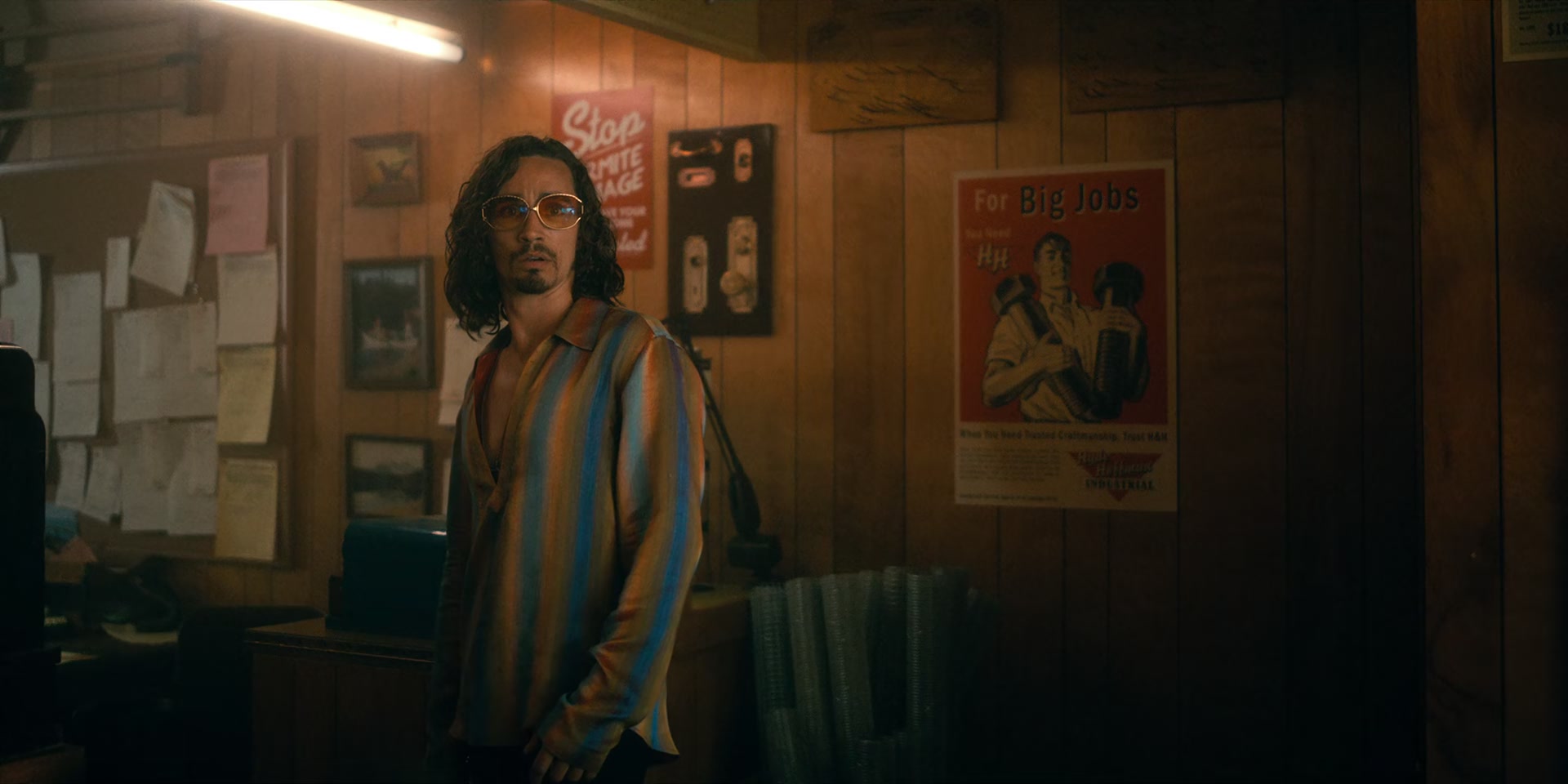 2x03_0971.jpg