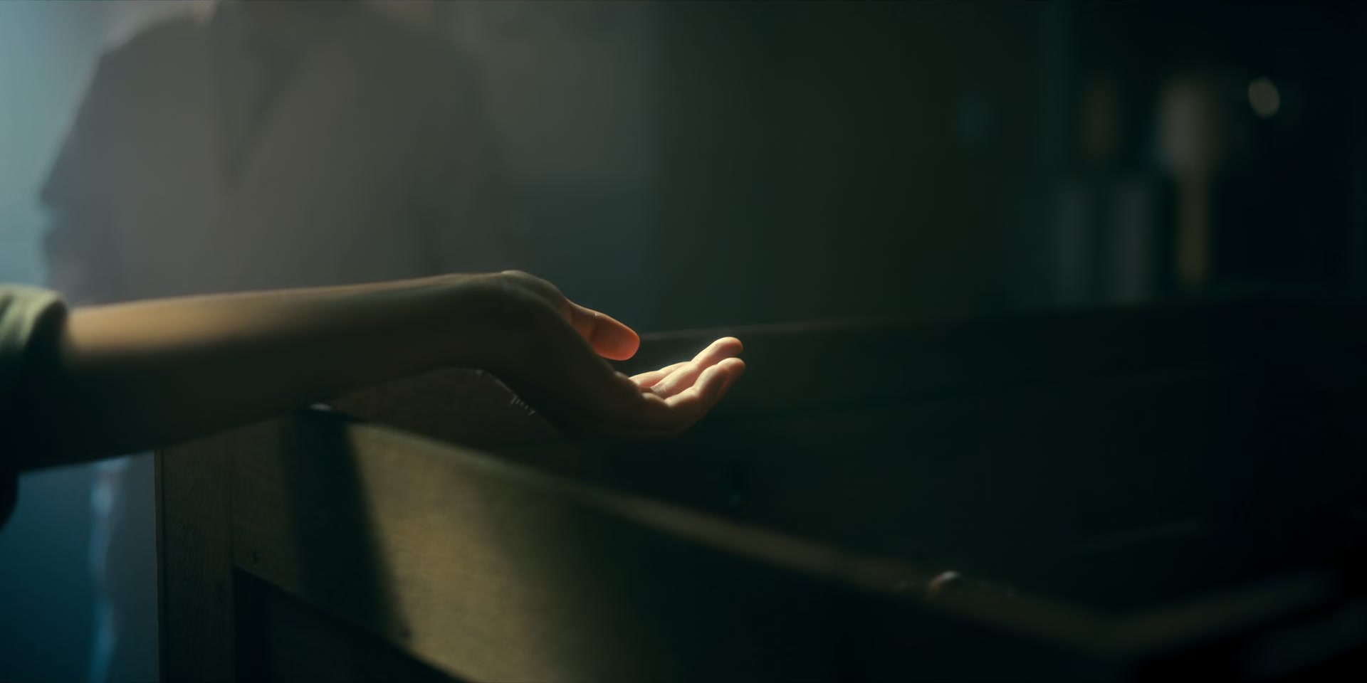 2x05_0024.jpg