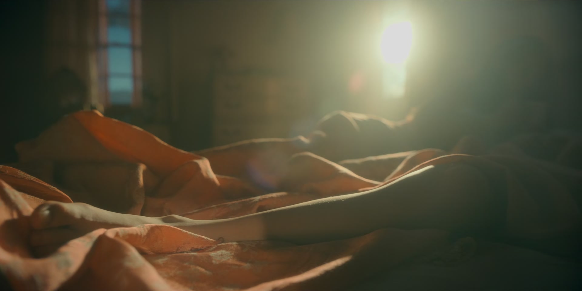 2x05_0243.jpg