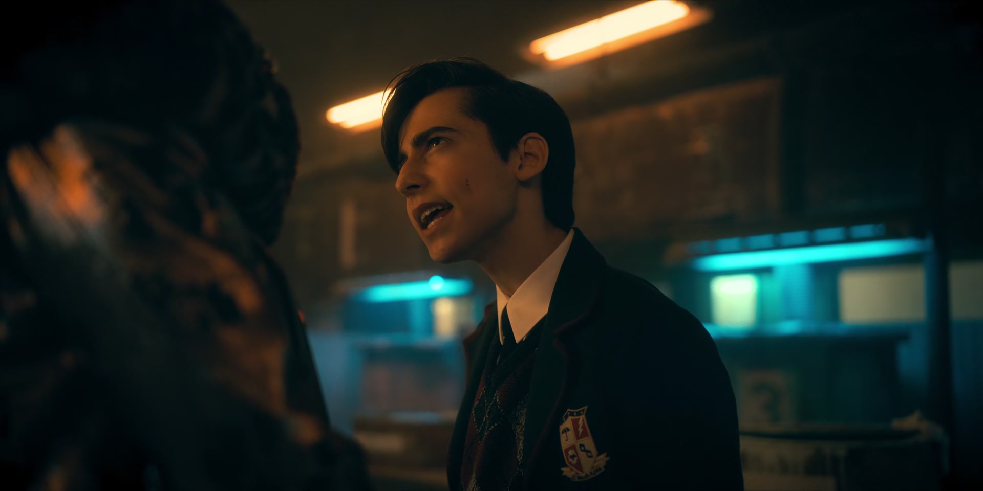 2x06_0211.jpg
