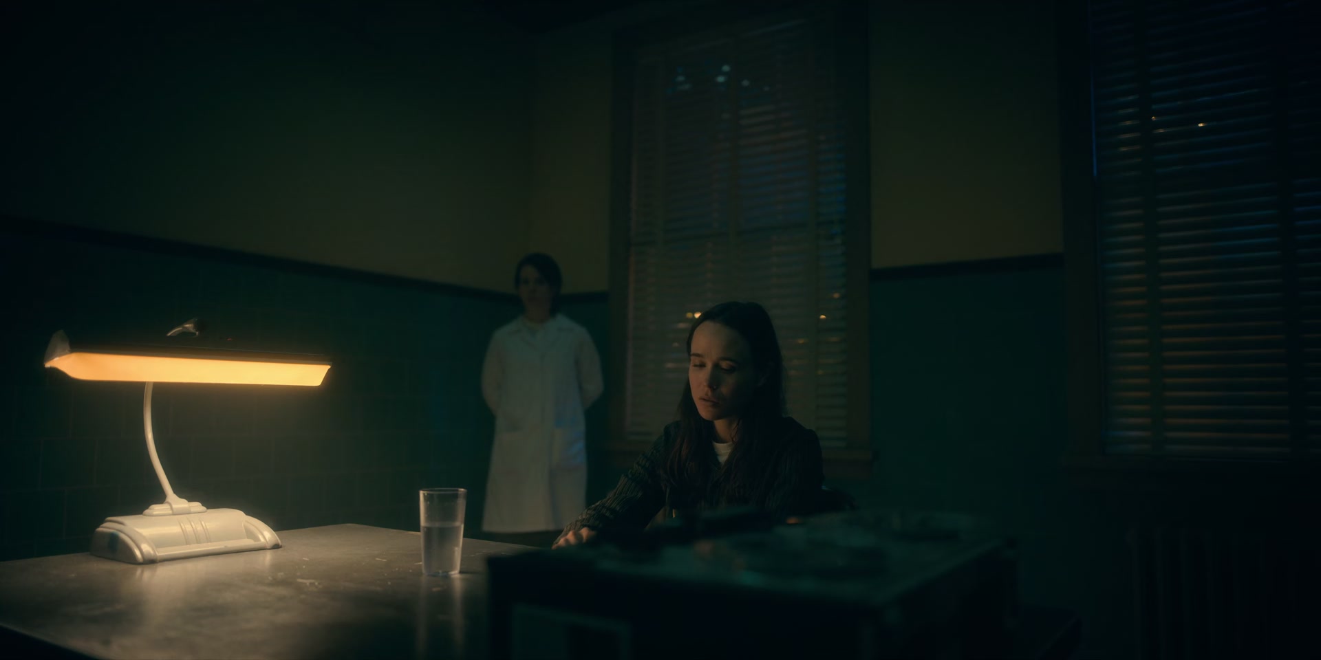 2x08_0014.jpg