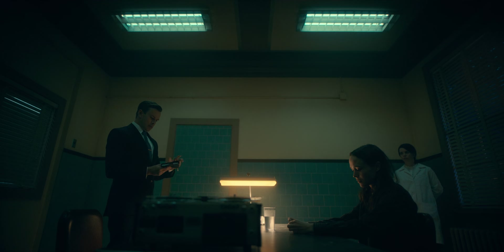 2x08_0041.jpg
