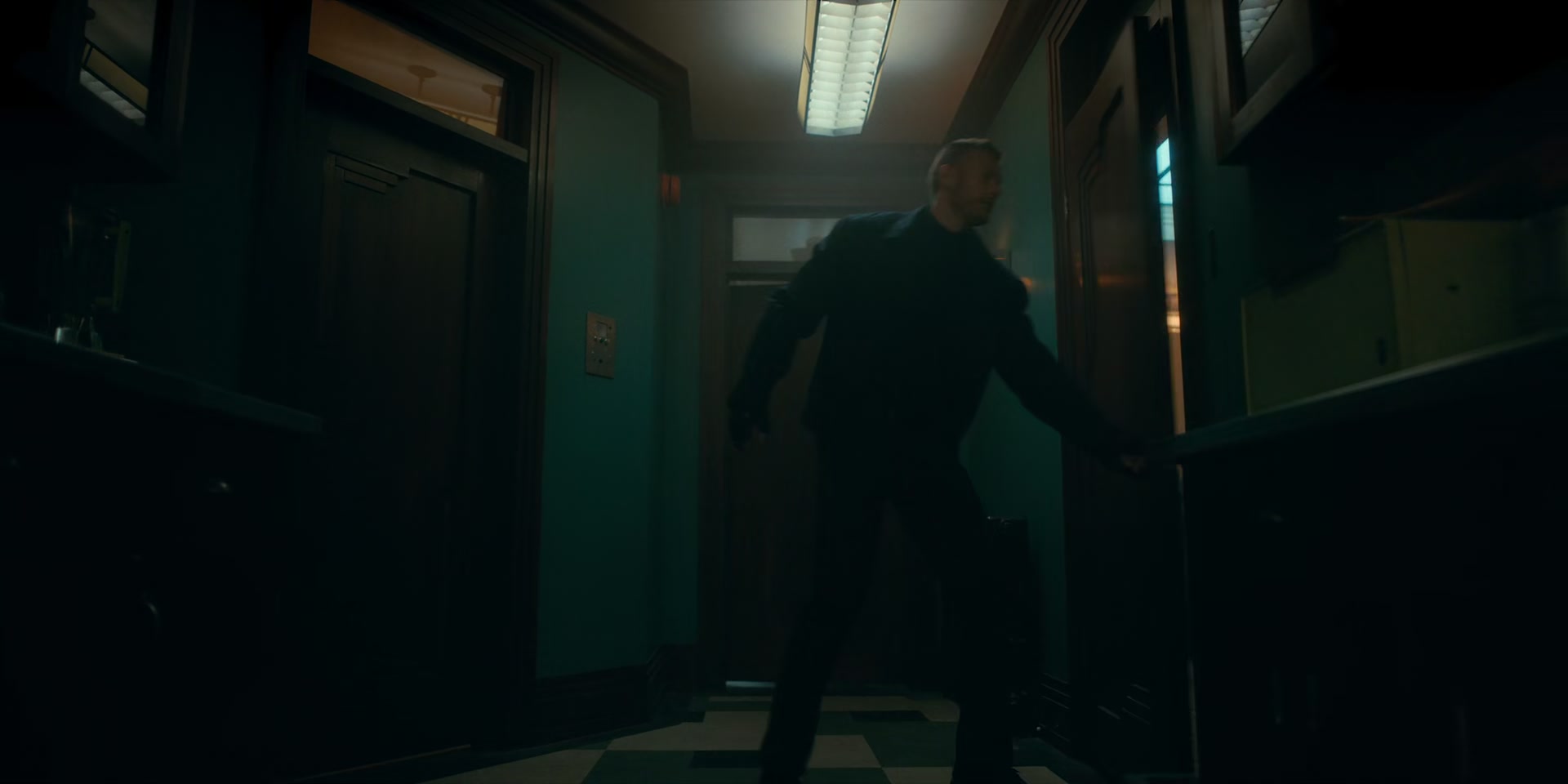 2x08_0149.jpg