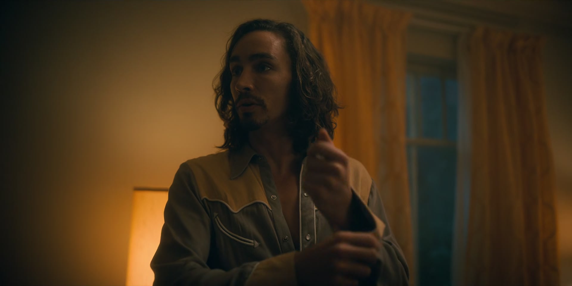 2x08_0183.jpg