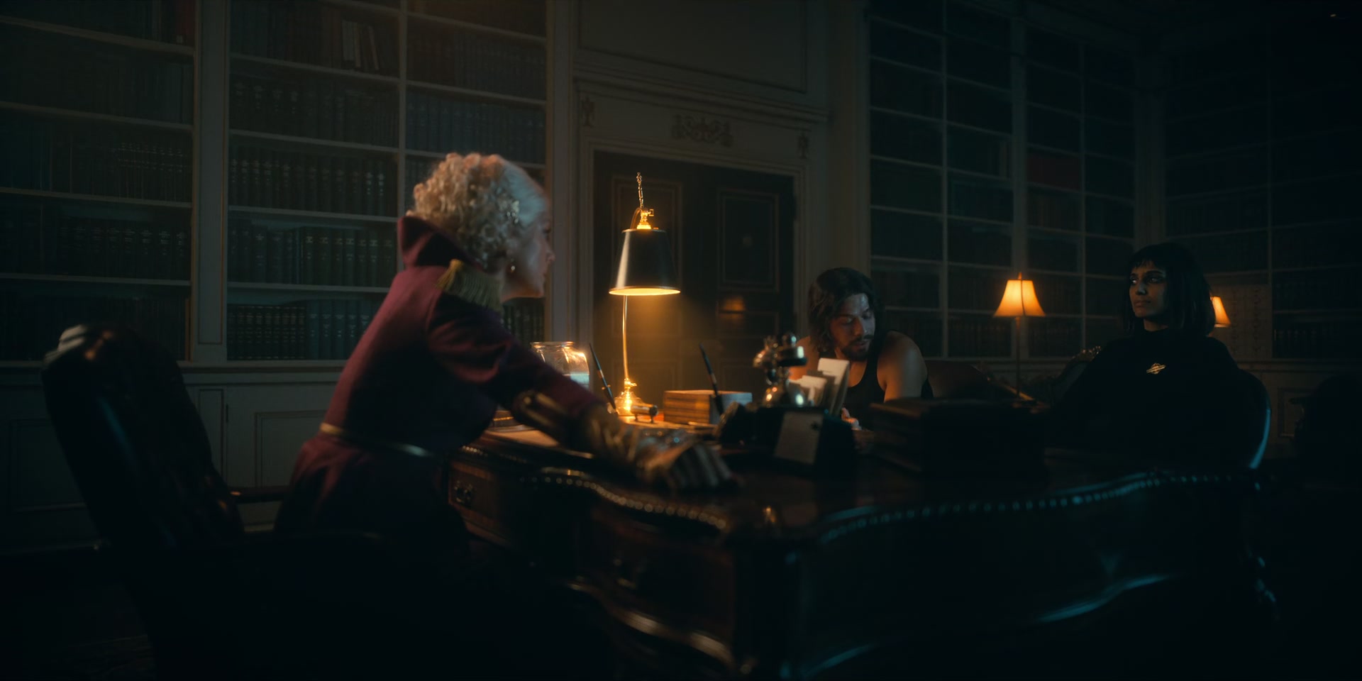2x08_0226.jpg