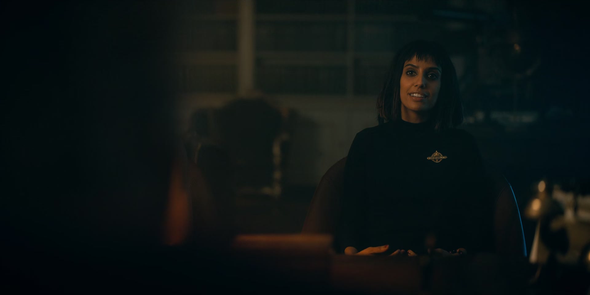2x08_0230.jpg