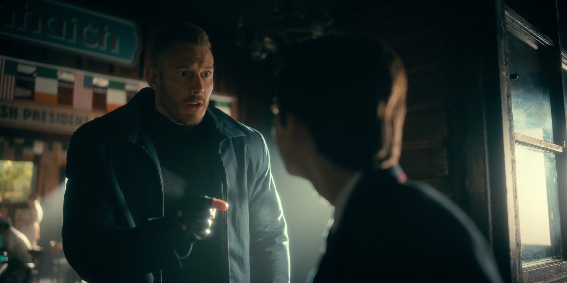 2x08_0612.jpg