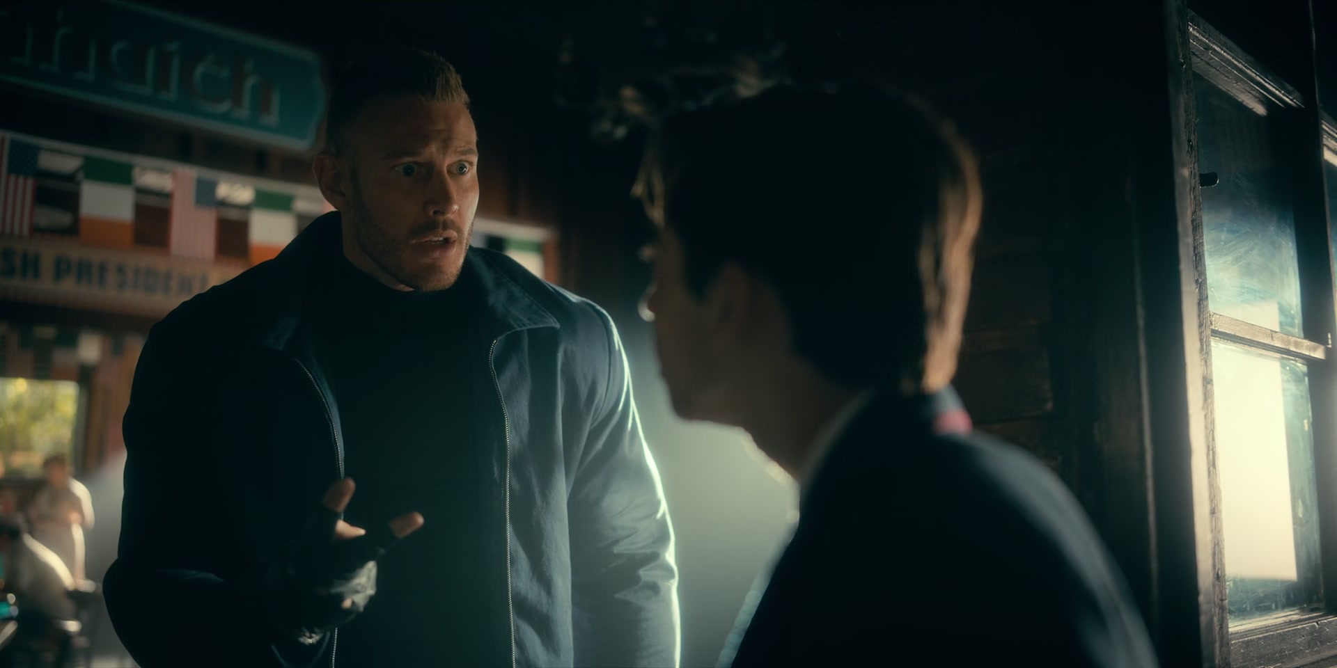2x08_0613.jpg