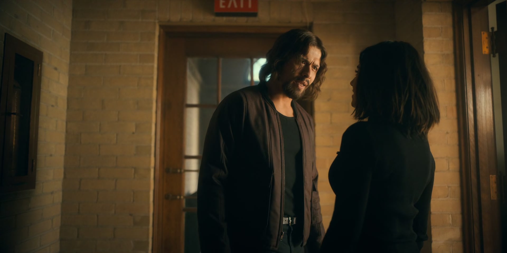 2x08_0672.jpg