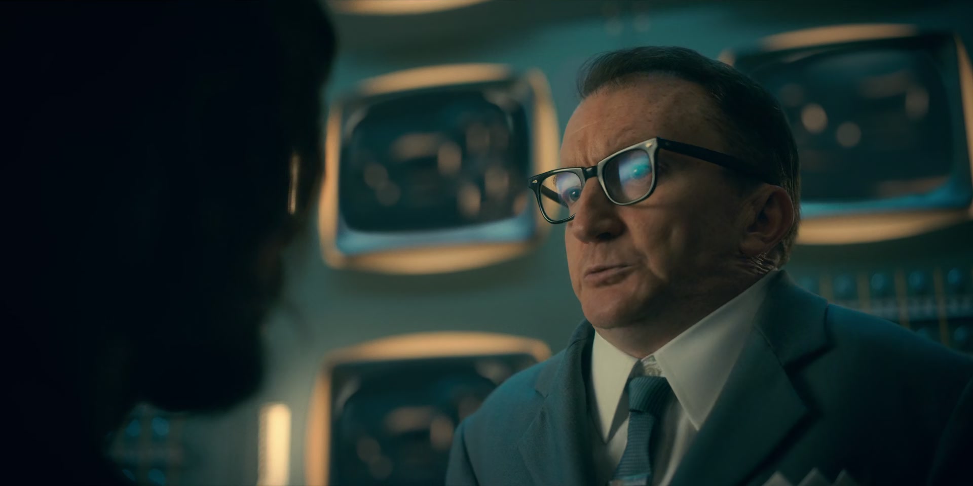 2x08_0851.jpg