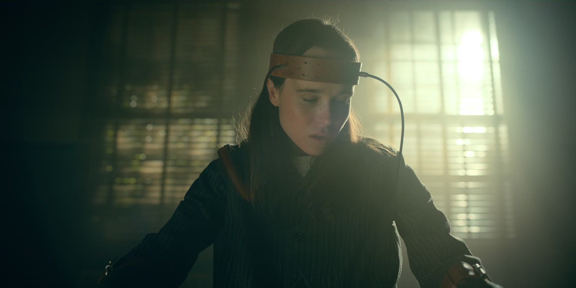 2x08_1015.jpg