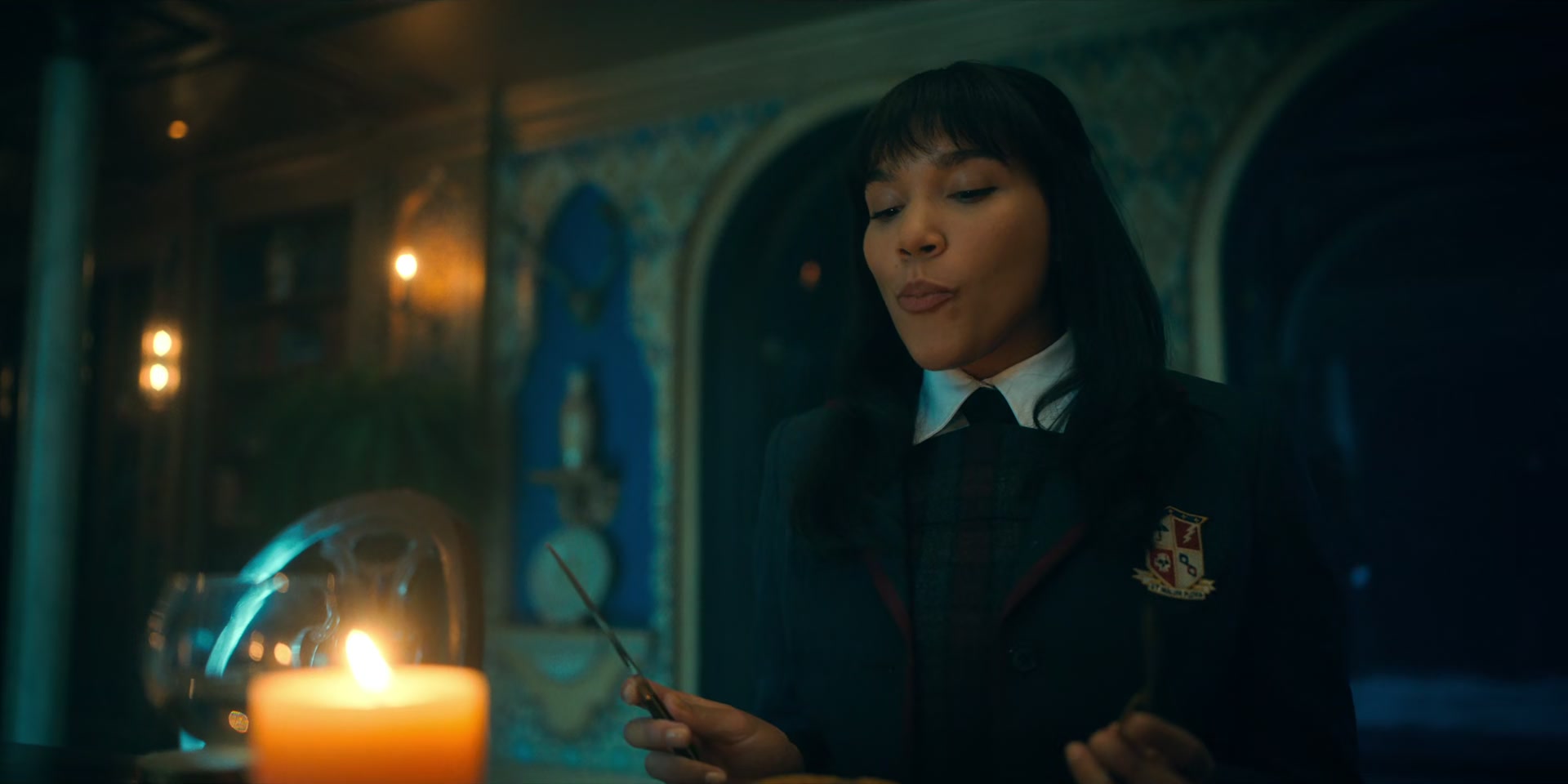 2x08_1066.jpg