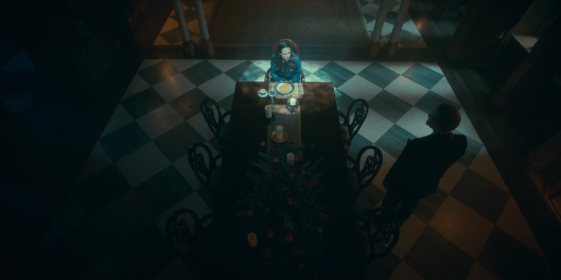 2x08_1229.jpg