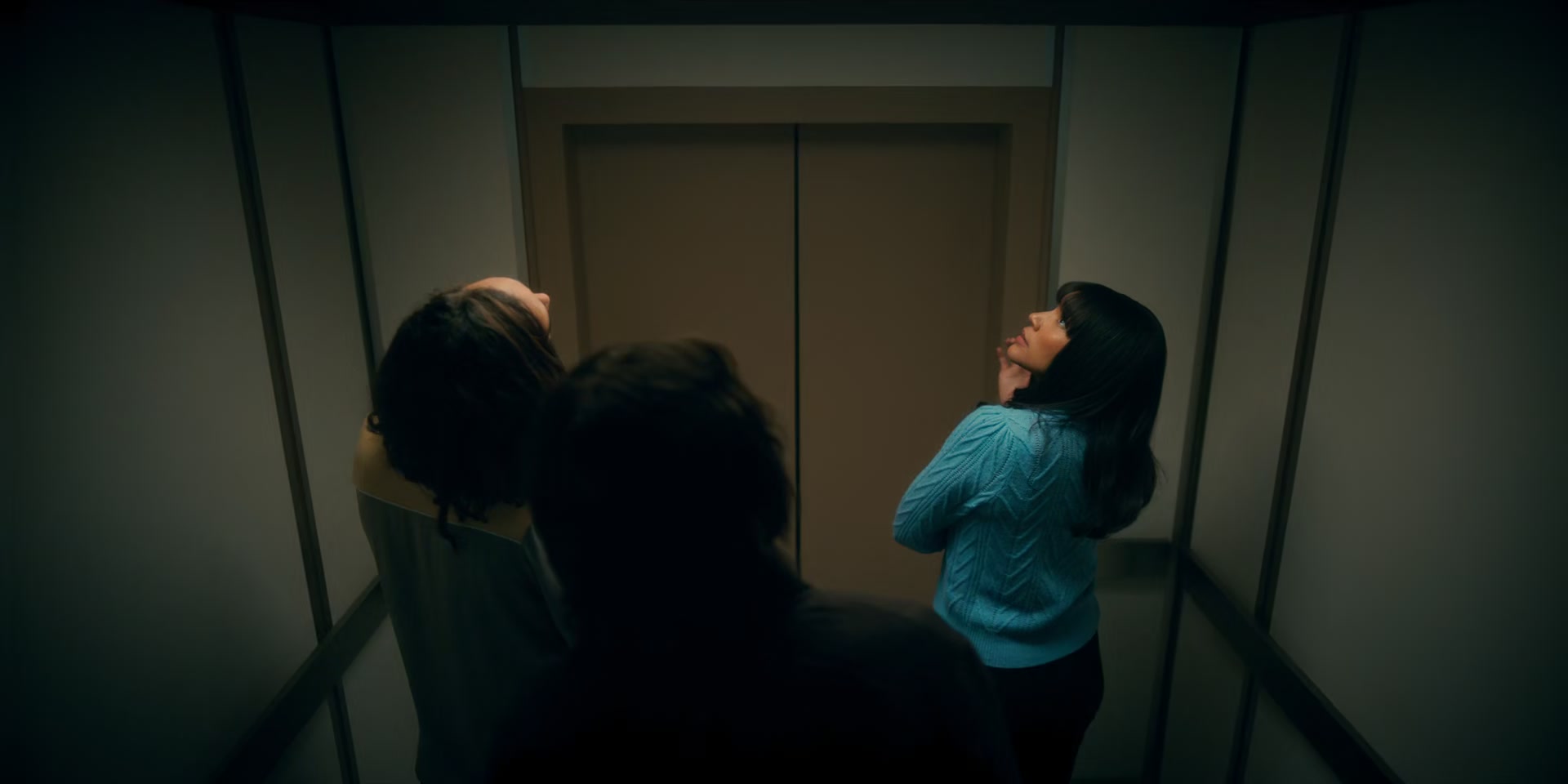2x08_1257.jpg