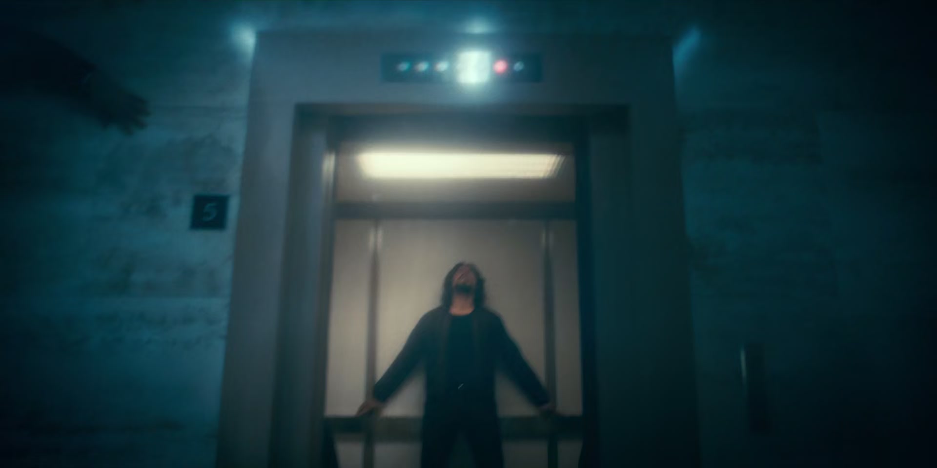 2x08_1259.jpg