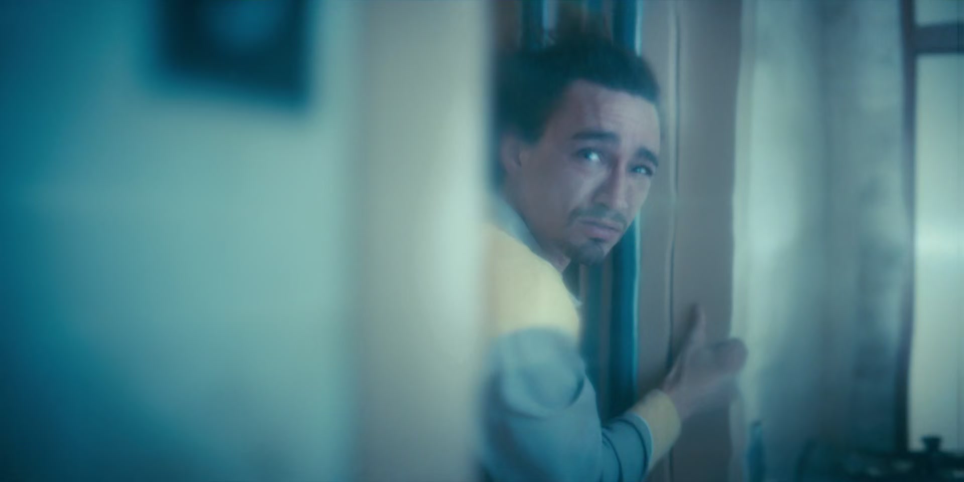 2x08_1264.jpg