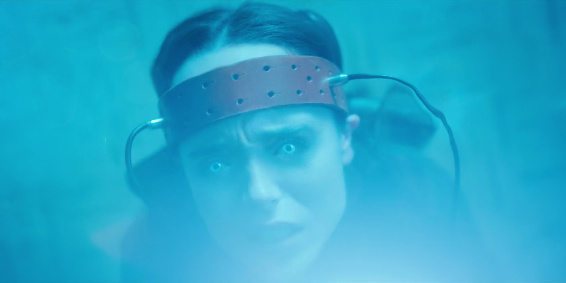 2x08_1285.jpg