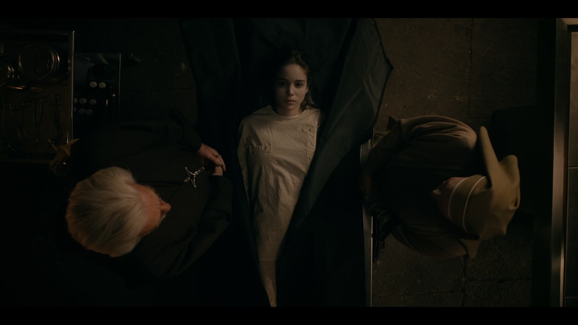 Warrior_Nun_S01E01_0057.jpg