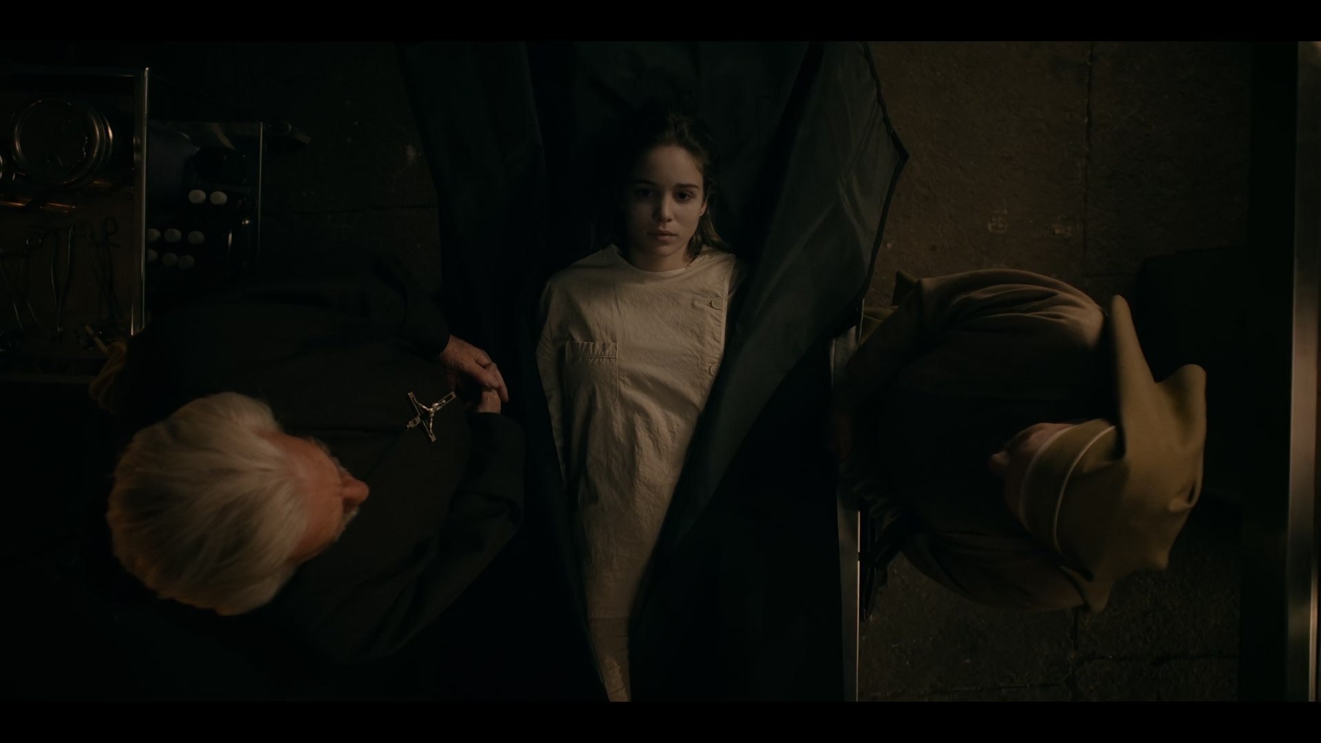 Warrior_Nun_S01E01_0058.jpg